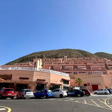 Apartman Heights Cristianos With Pool *
